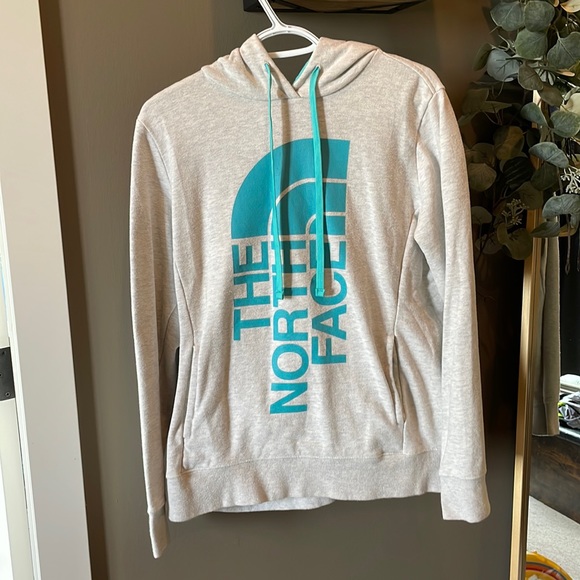 New north face hoodie - Picture 1 of 2